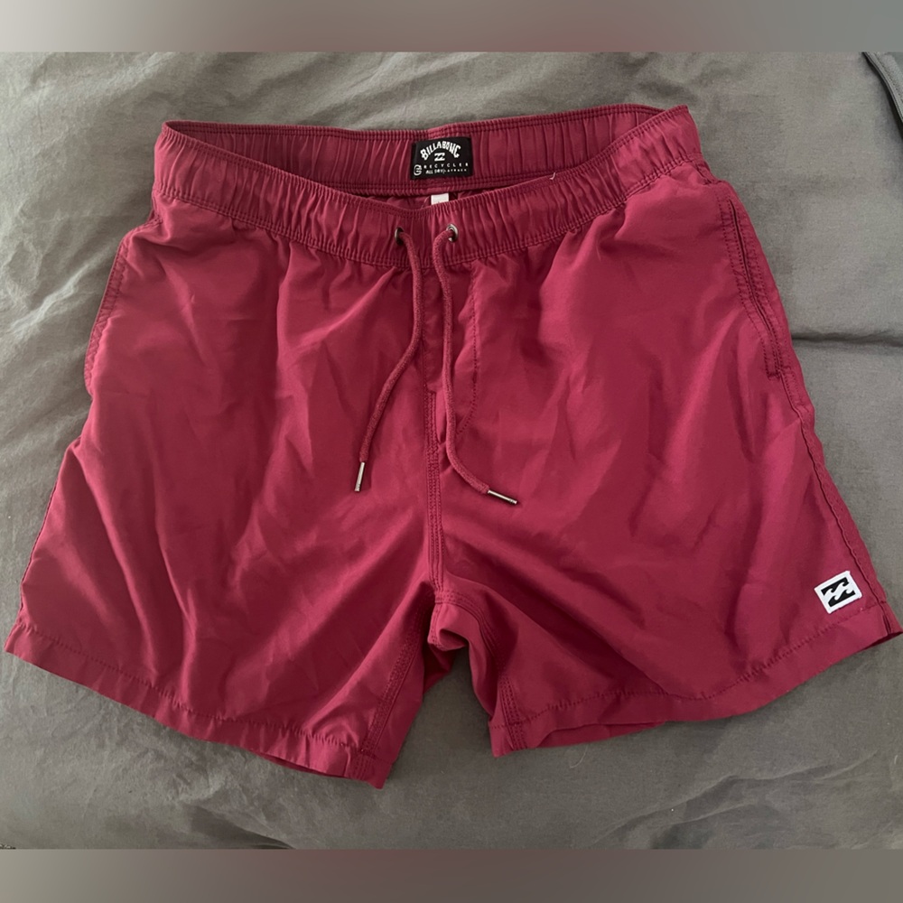 Billabong men’s swim trunks - maroon - L